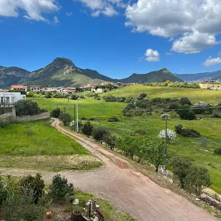 Casa Il Mandorlo * Domusnovas