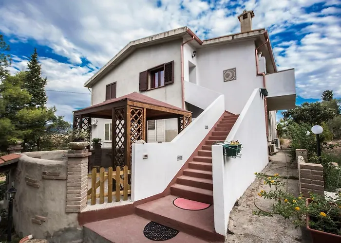 Casa Il Mandorlo * Domusnovas